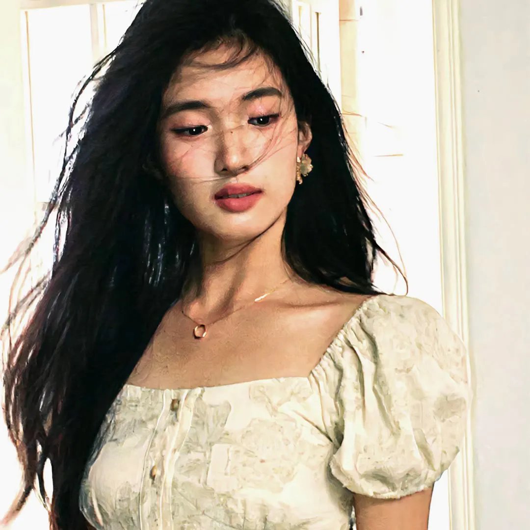 奇怪的她